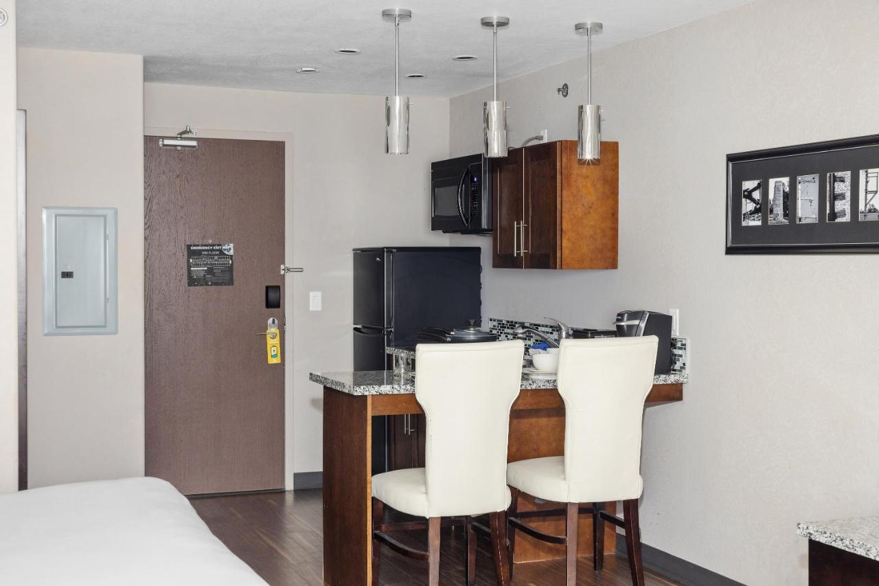 Home Inn & Suites Yorkton Dış mekan fotoğraf